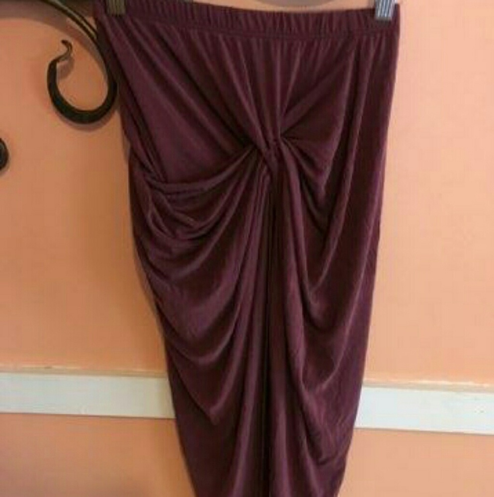Francesca's skirt